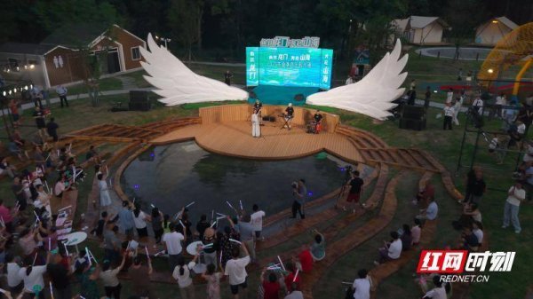 欧维策略 君山毕业季音乐时光周火热开幕 青春旋律点亮夏夜